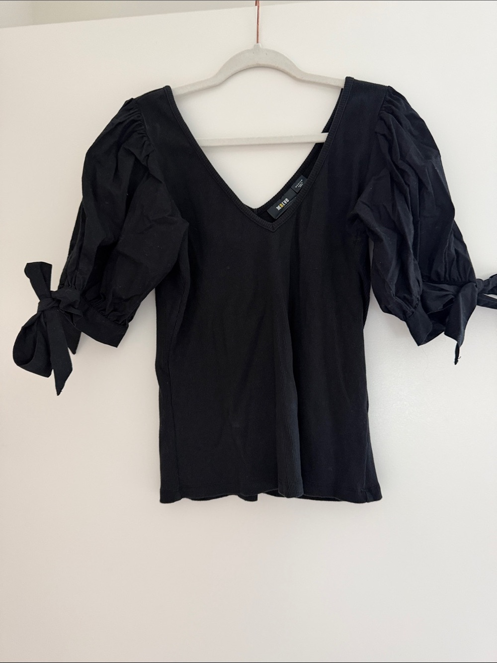 Maeve Black V-Neck Puff Sleeve Tie Blouse